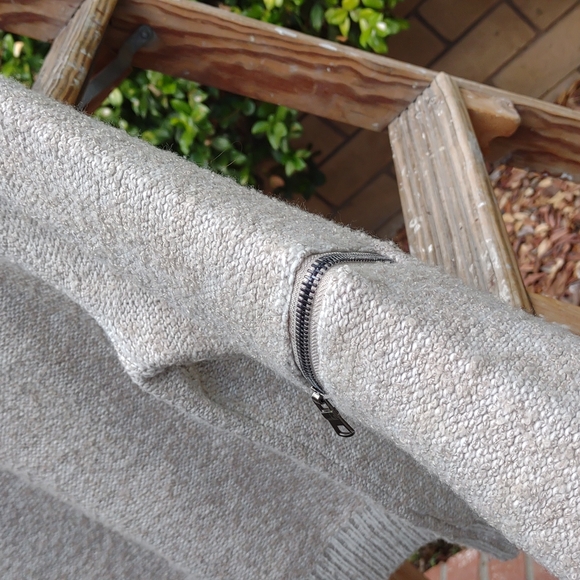 Between You & Me Tan Raglan Sleeve Sweater M - Picture 7 of 9